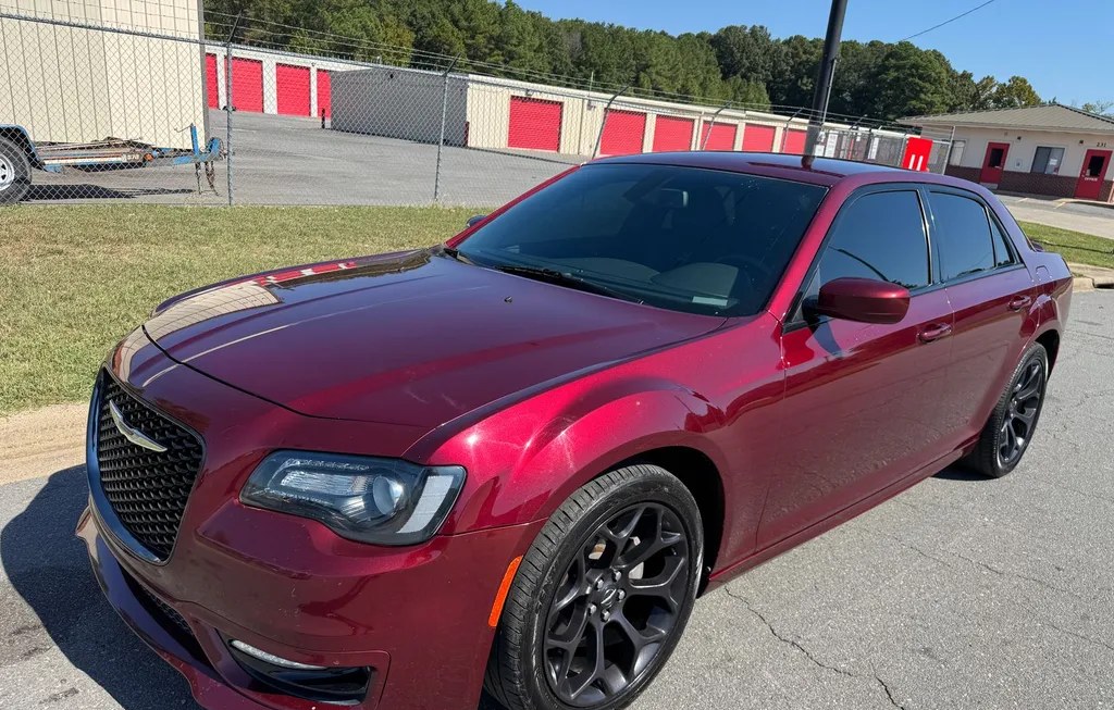 2019 CHRYSLER 300S - 1