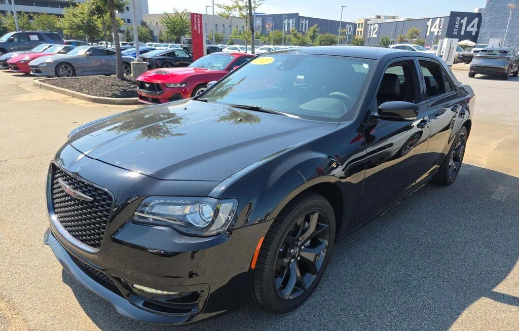 2023 CHRYSLER 300 300S - 1
