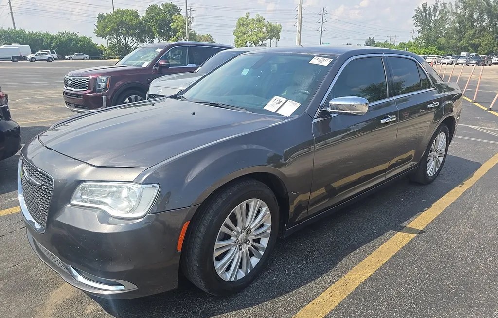 2018 CHRYSLER 300 LIMITED - 1