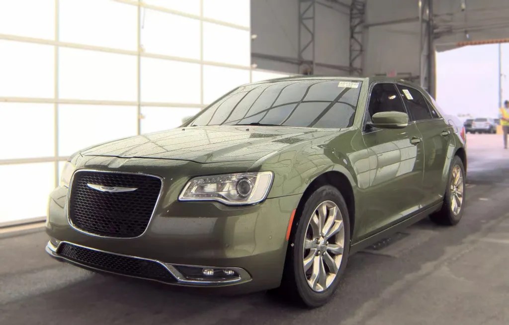 2018 CHRYSLER 300 TOURING L - 1