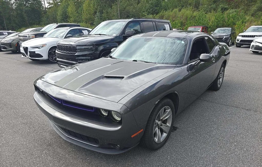 2019 DODGE CHALLENGER SXT - 1