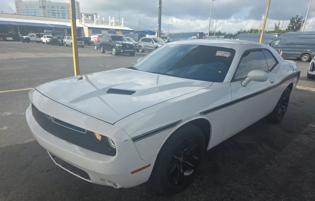 2019 DODGE CHALLENGER SXT - 1