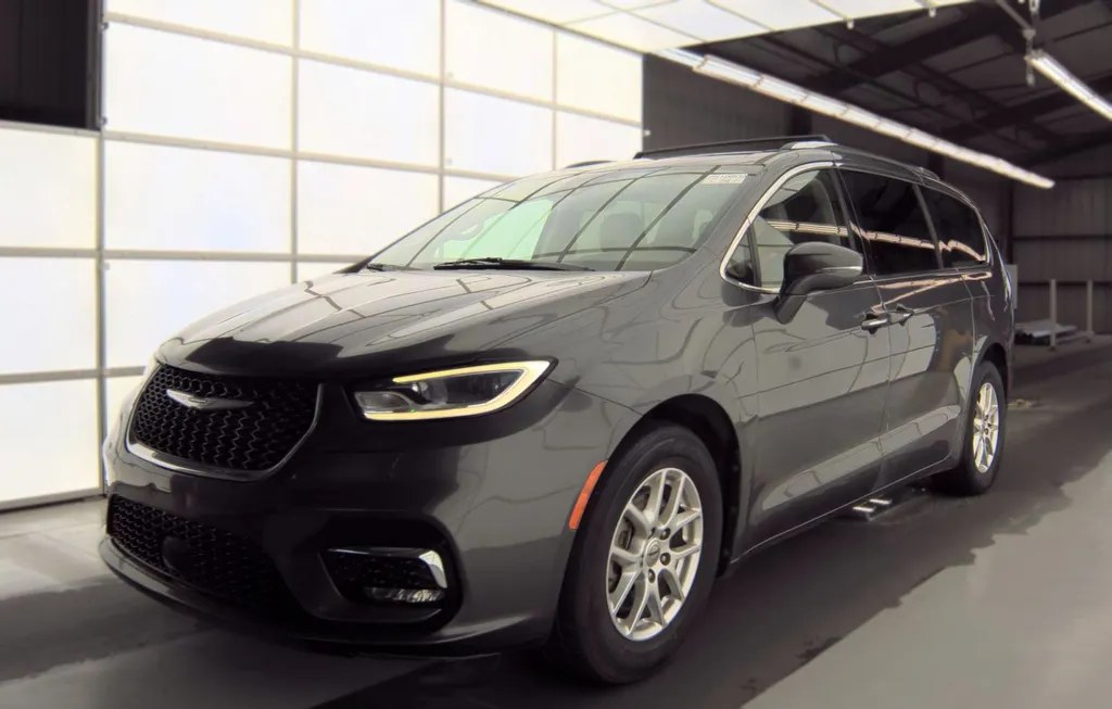 2021 CHRYSLER PACIFICA TOURING L 121.6" WB - 1