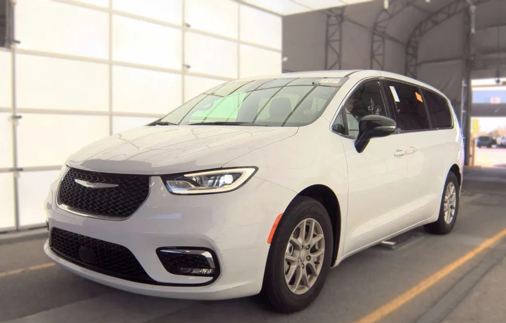 2026 CHRYSLER PACIFICA SELECT 121.6" WB - 1