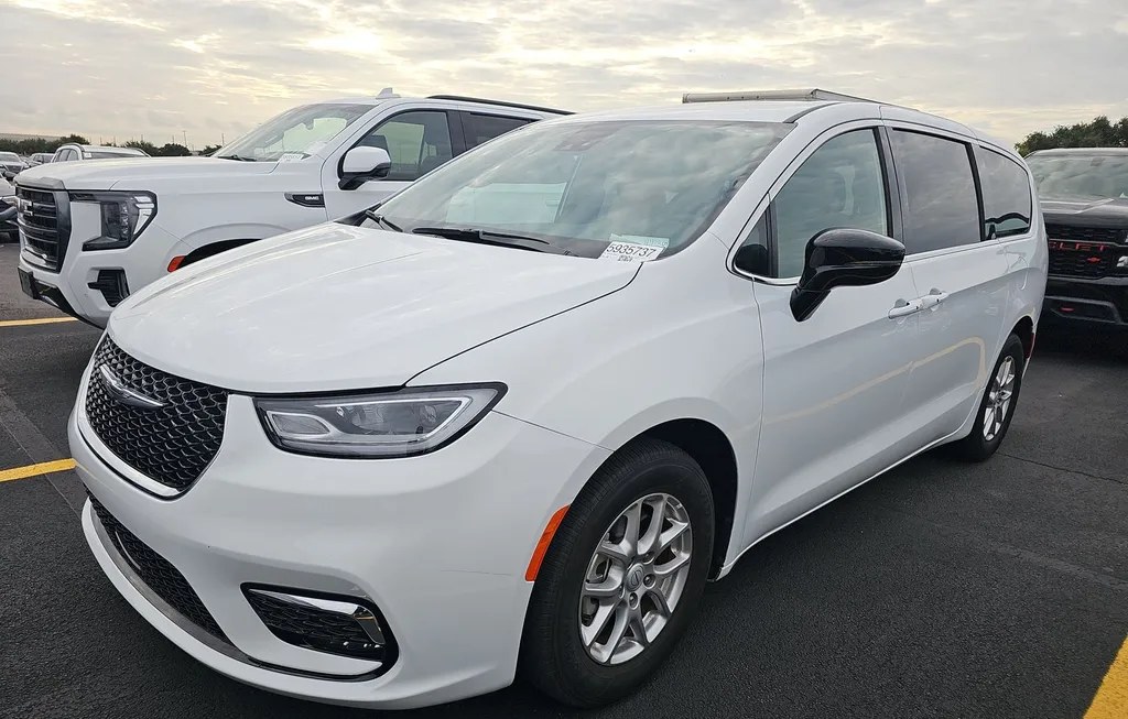 2026 CHRYSLER PACIFICA SELECT 121.6" WB - 1
