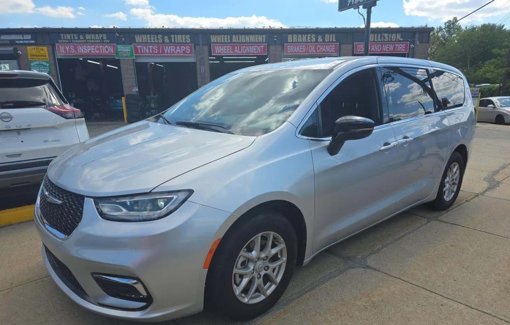 2026 CHRYSLER PACIFICA SELECT 121.6" WB - 1