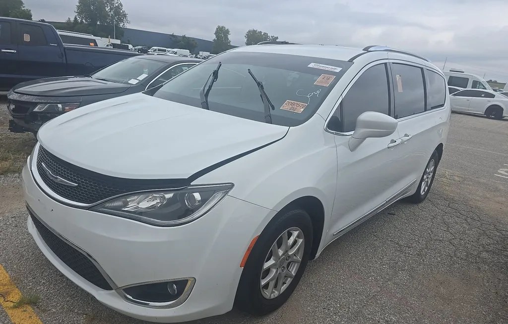 2020 CHRYSLER PACIFICA TOURING L 121.6" WB - 1