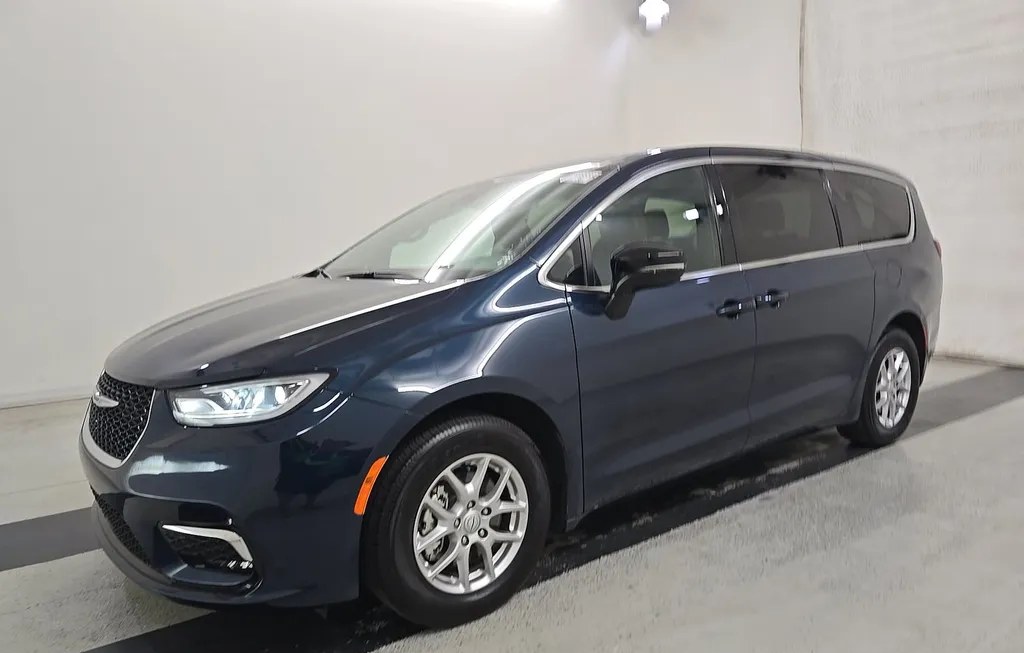 2025 CHRYSLER PACIFICA SELECT 121.6" WB - 1