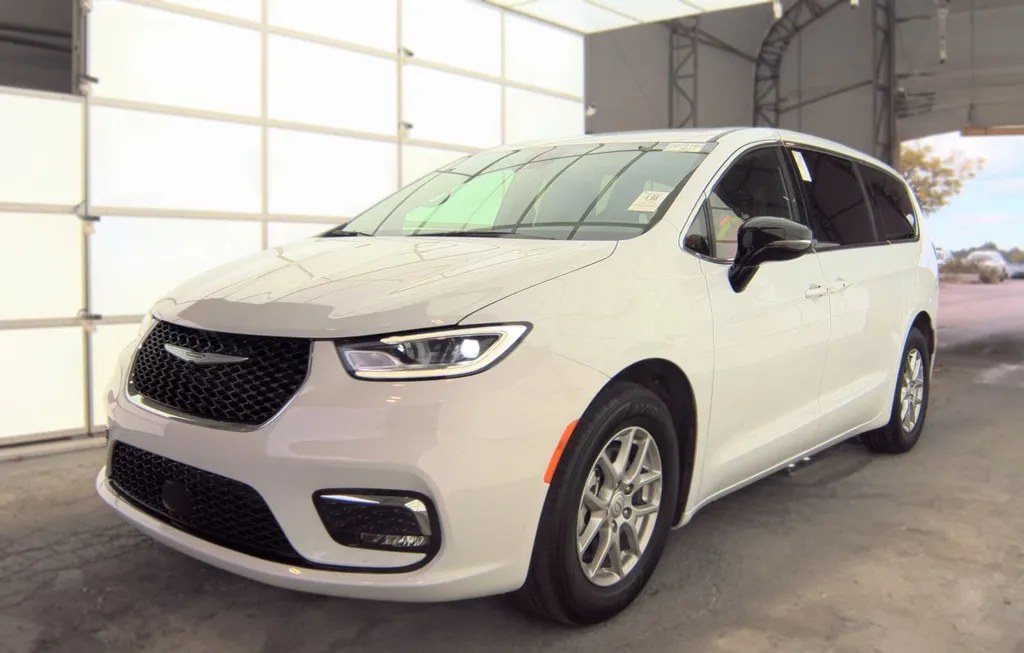 2026 CHRYSLER PACIFICA SELECT 121.6" WB - 1