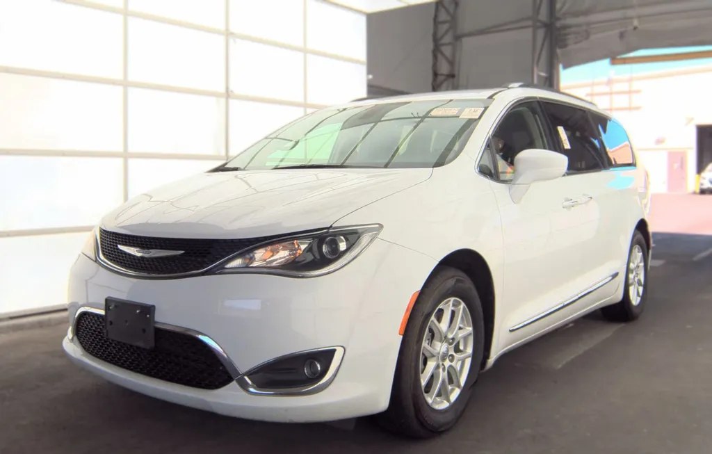 2020 CHRYSLER PACIFICA TOURING L 121.6" WB - 1