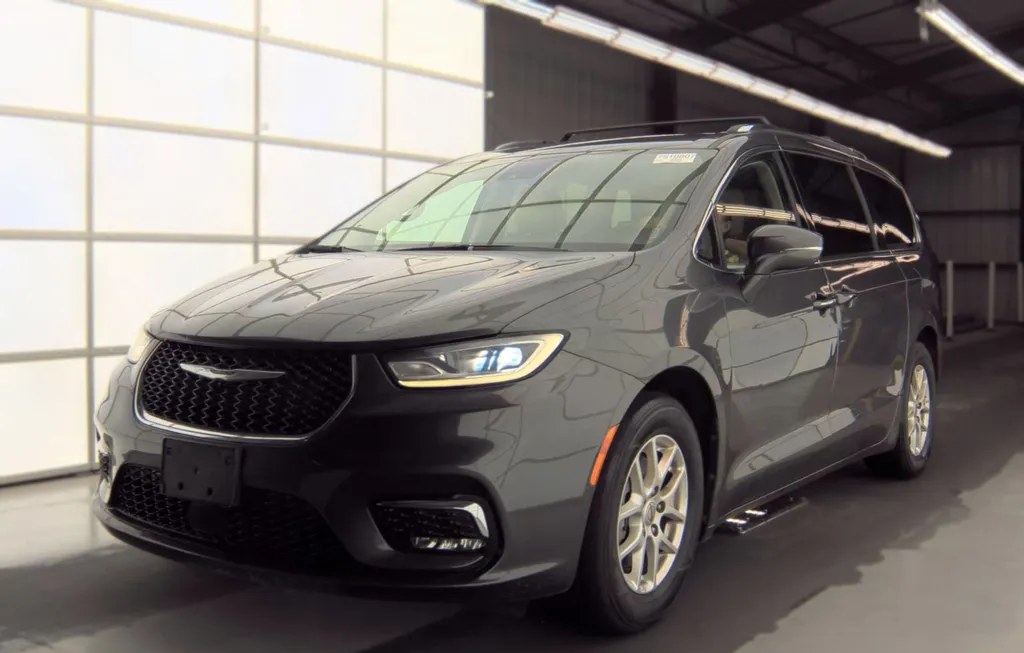 2021 CHRYSLER PACIFICA TOURING L 121.6" WB - 1