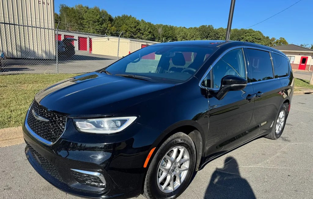 2025 CHRYSLER PACIFICA SELECT 121.6" WB - 1