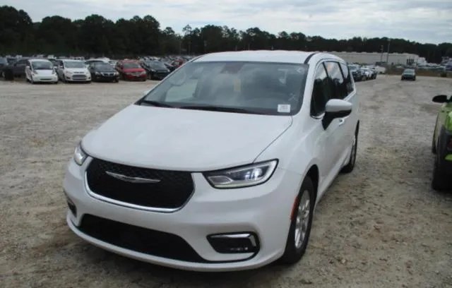 2023 CHRYSLER PACIFICA TOURING L 121.6" WB - 1