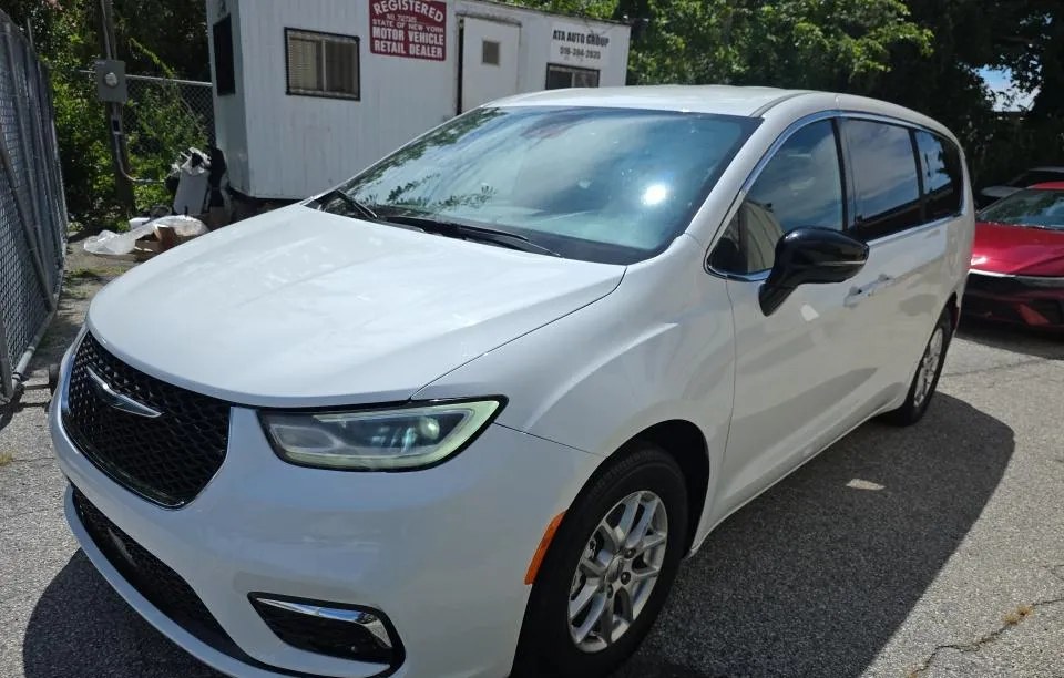 2025 CHRYSLER PACIFICA SELECT 121.6" WB - 1