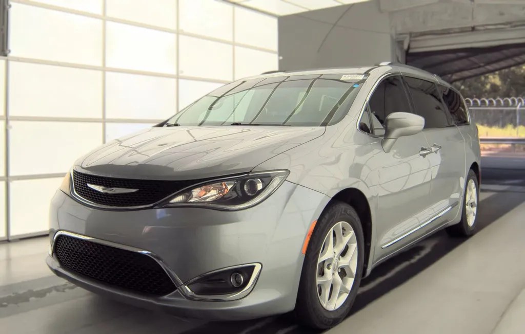 2018 CHRYSLER PACIFICA TOURING L 121.6" WB - 1