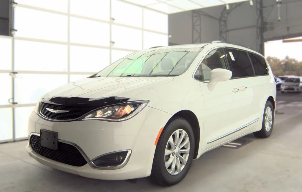 2018 CHRYSLER PACIFICA TOURING L 121.6" WB - 1