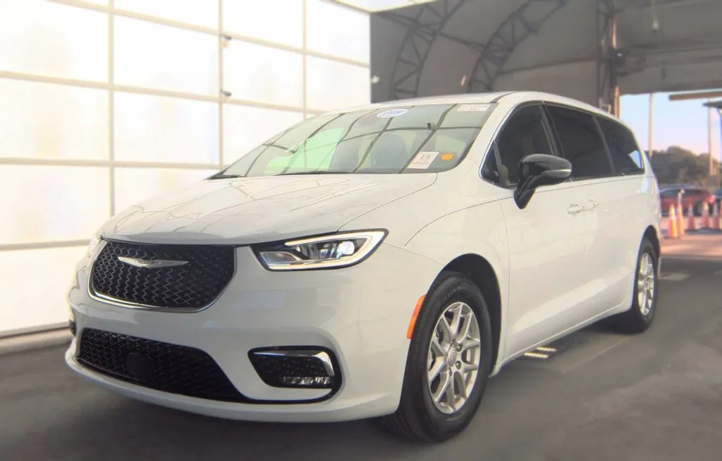 2025 CHRYSLER PACIFICA SELECT 121.6" WB - 1