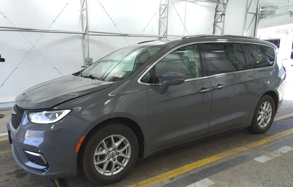 2021 CHRYSLER PACIFICA TOURING L 121.6" WB - 1