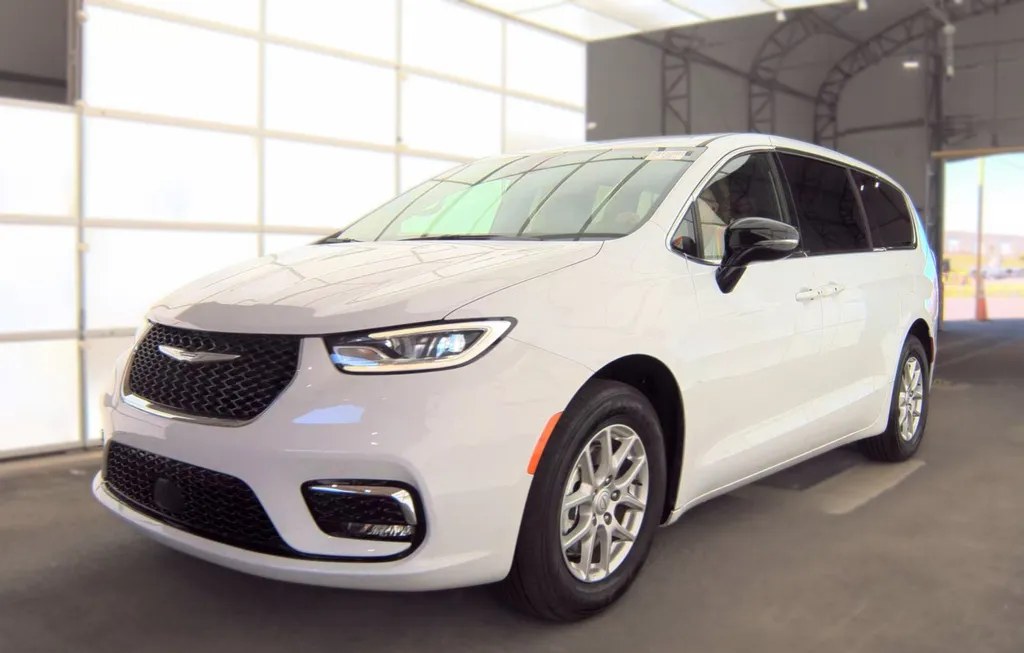 2026 CHRYSLER PACIFICA SELECT 121.6" WB - 1
