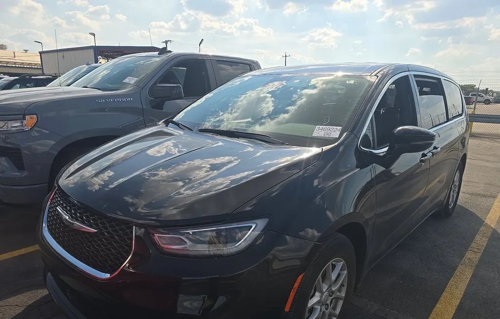 2026 CHRYSLER PACIFICA SELECT 121.6" WB - 1