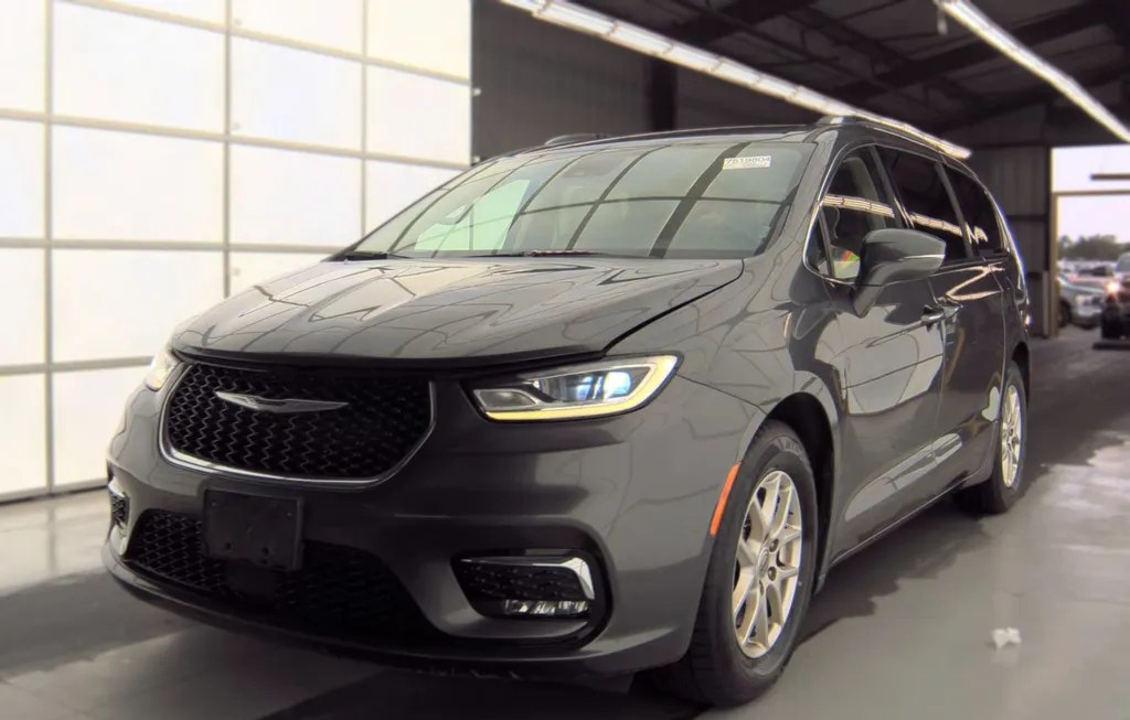 2021 CHRYSLER PACIFICA TOURING L 121.6" WB - 1