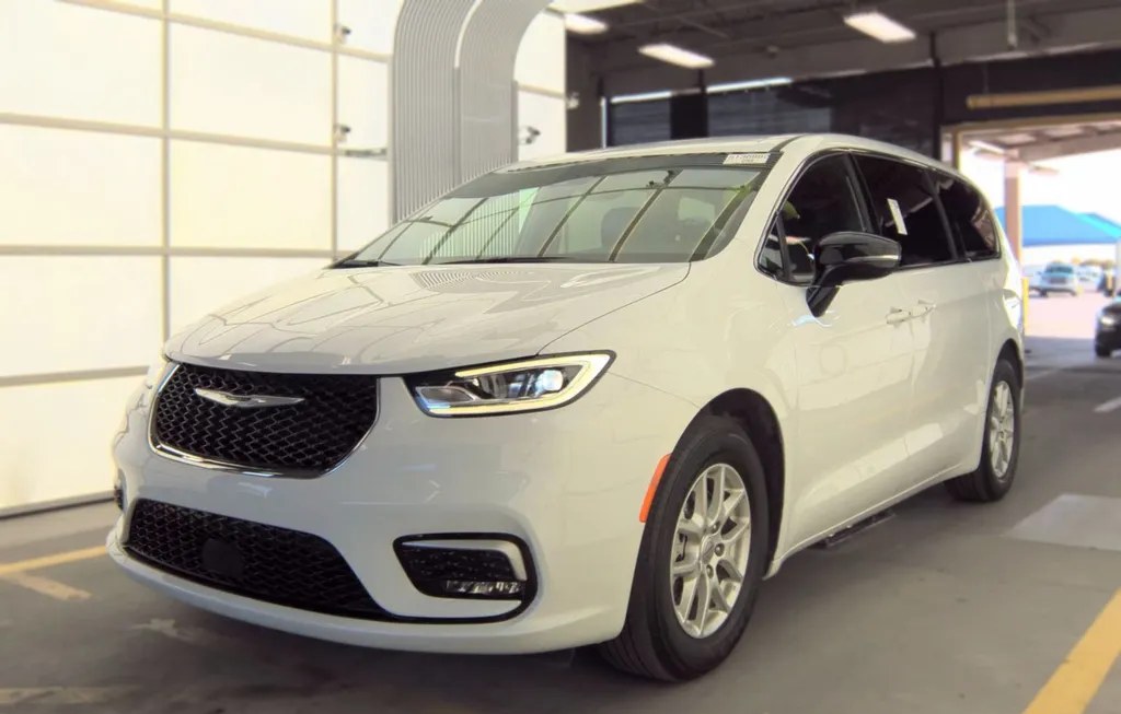 2026 CHRYSLER PACIFICA SELECT 121.6" WB - 1