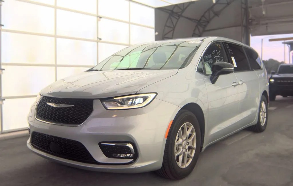 2026 CHRYSLER PACIFICA SELECT 121.6" WB - 1