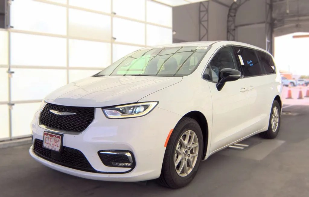 2026 CHRYSLER PACIFICA SELECT 121.6" WB - 1