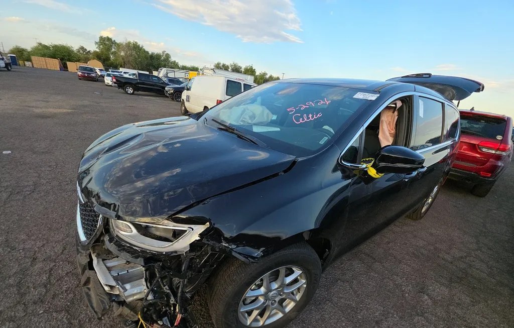 2026 CHRYSLER PACIFICA SELECT 121.6" WB - 1
