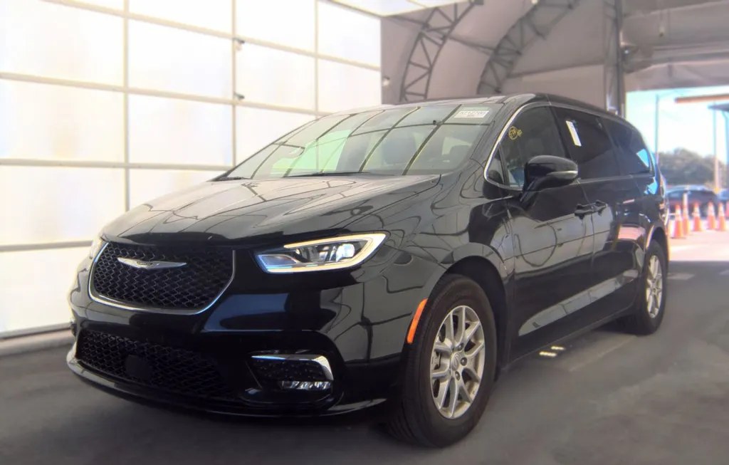 2026 CHRYSLER PACIFICA SELECT 121.6" WB - 1