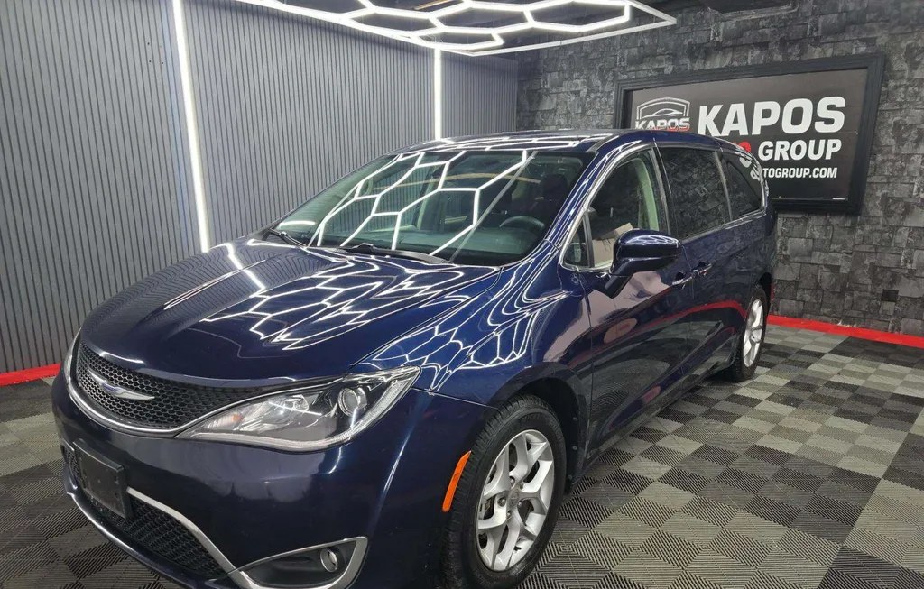 2018 CHRYSLER PACIFICA TOURING PLUS 121.6" WB - 1