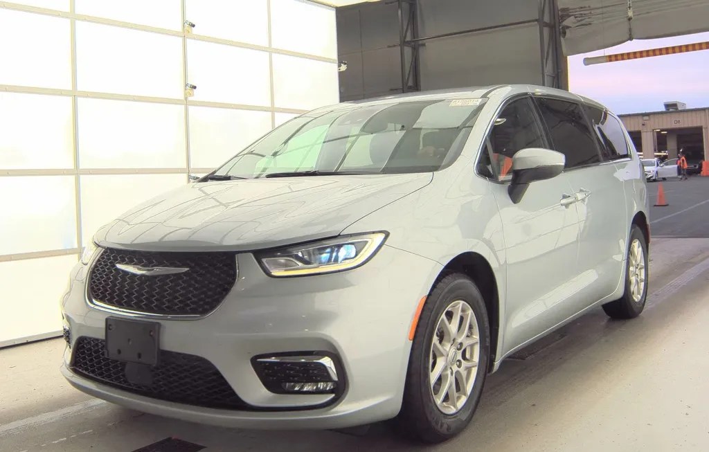 2023 CHRYSLER PACIFICA TOURING 121.6" WB - 1