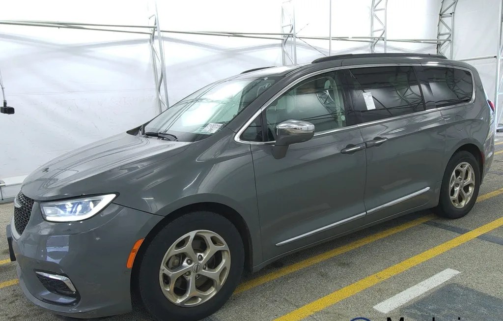 2022 CHRYSLER PACIFICA LIMITED 121.6" WB - 1