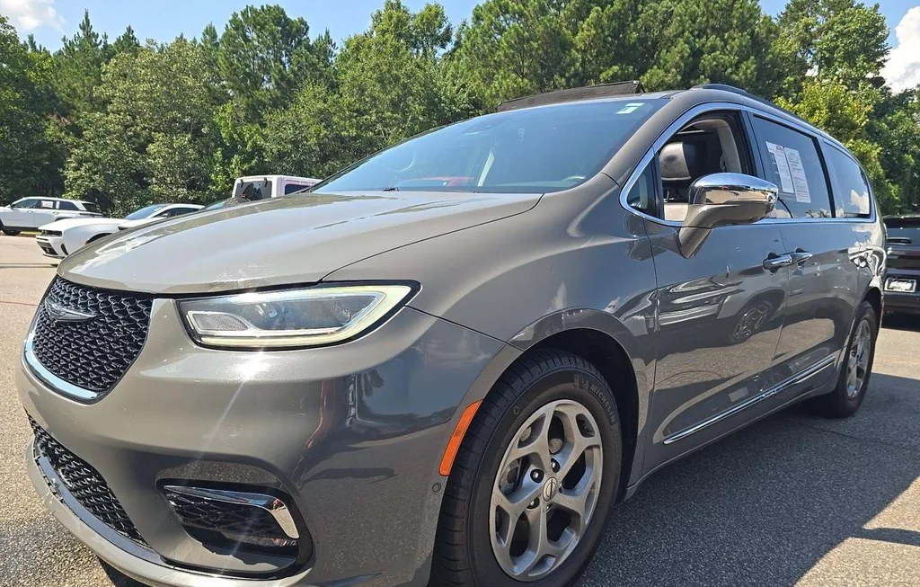 2022 CHRYSLER PACIFICA LIMITED 121.6" WB - 1