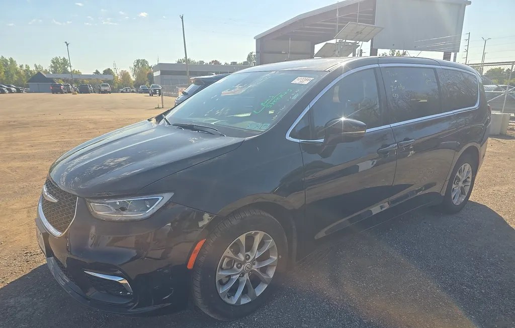 2026 CHRYSLER PACIFICA LIMITED 121.6" WB - 1