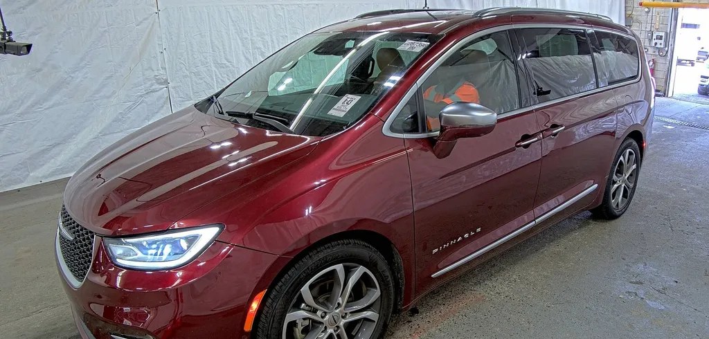 2022 CHRYSLER PACIFICA PINNACLE 121.6" WB - 1