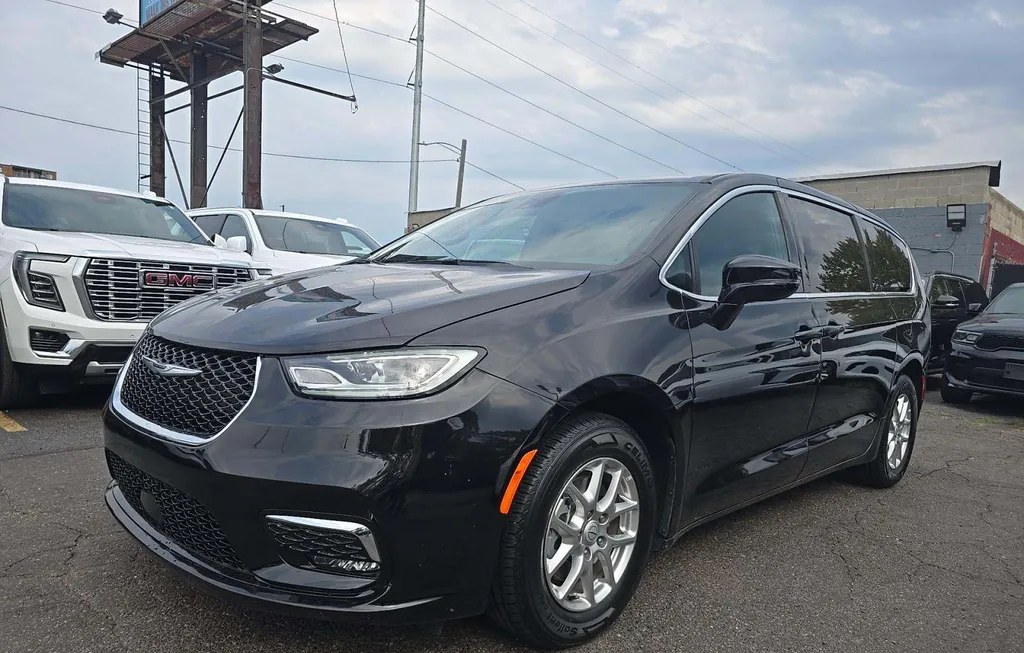 2024 CHRYSLER PACIFICA HYBRID SELECT 121.6" WB - 1