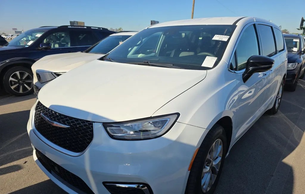 2025 CHRYSLER PACIFICA SELECT 121.6" WB - 1