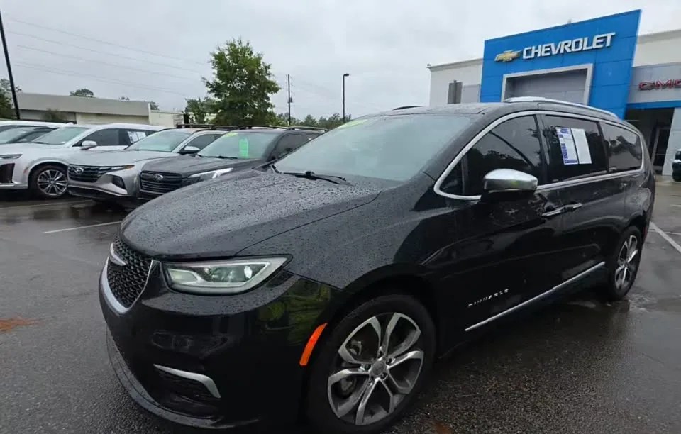 2022 CHRYSLER PACIFICA PINNACLE 121.6" WB - 1