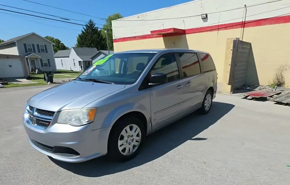 2017 DODGE GRAND CARAVAN SE 121.2" WB - 1