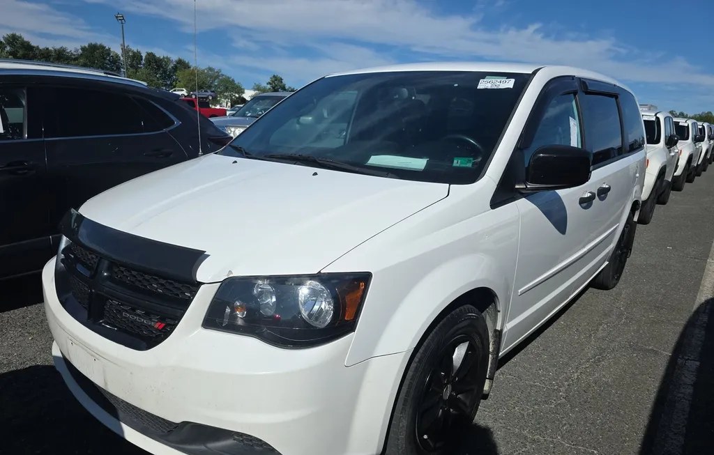 2017 DODGE GRAND CARAVAN SE PLUS 121.2" WB - 1