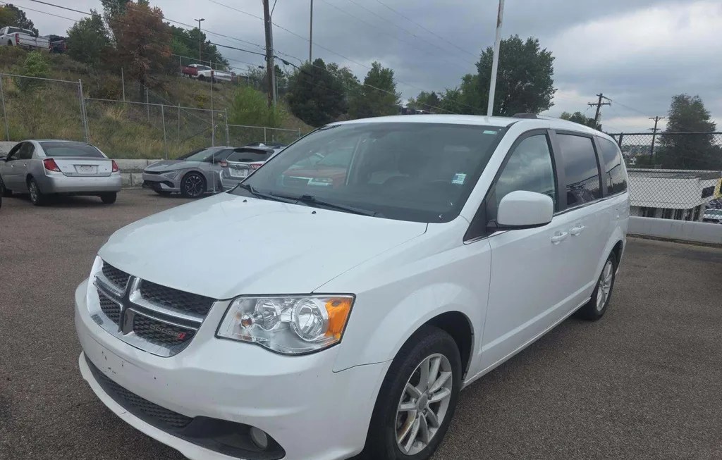 2019 DODGE GRAND CARAVAN SXT 121.2" WB - 1