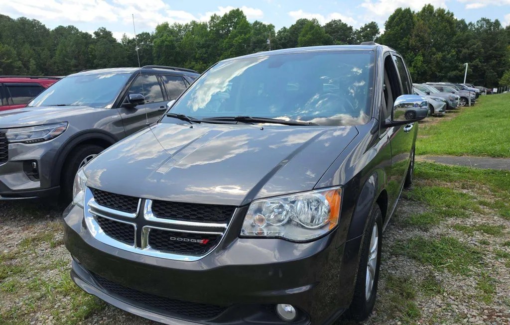 2020 DODGE GRAND CARAVAN SXT 121.2" WB - 1