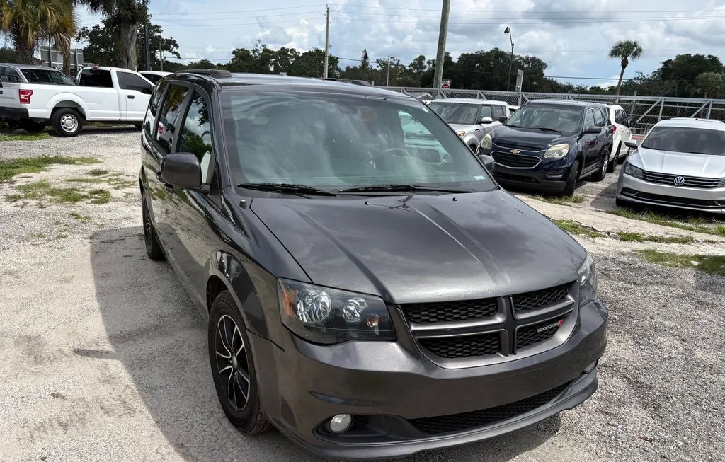 2019 DODGE GRAND CARAVAN GT 121.2" WB - 1