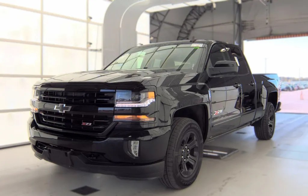 2019 CHEVROLET SILVERADO 1500 LD LT EXTENDED CAB MEDIUM BED 1LT - 1