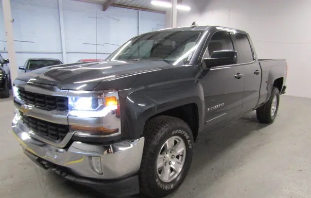2019 CHEVROLET SILVERADO 1500 LD LT EXTENDED CAB MEDIUM BED 1LT - 1
