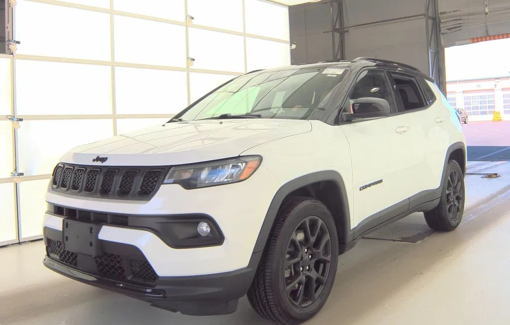 2023 JEEP COMPASS ALTITUDE - 1