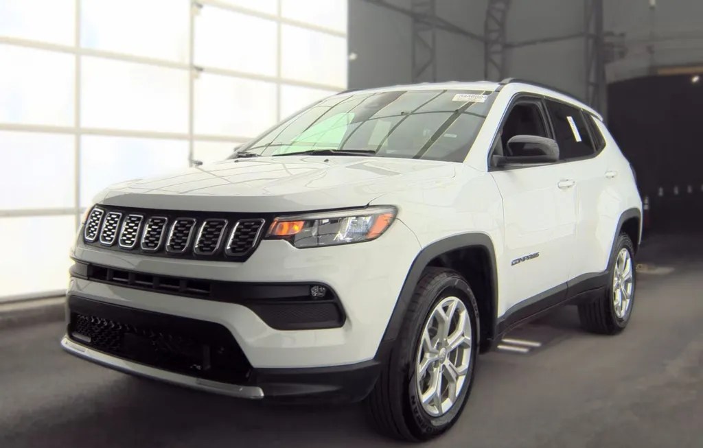 2024 JEEP COMPASS LATITUDE - 1