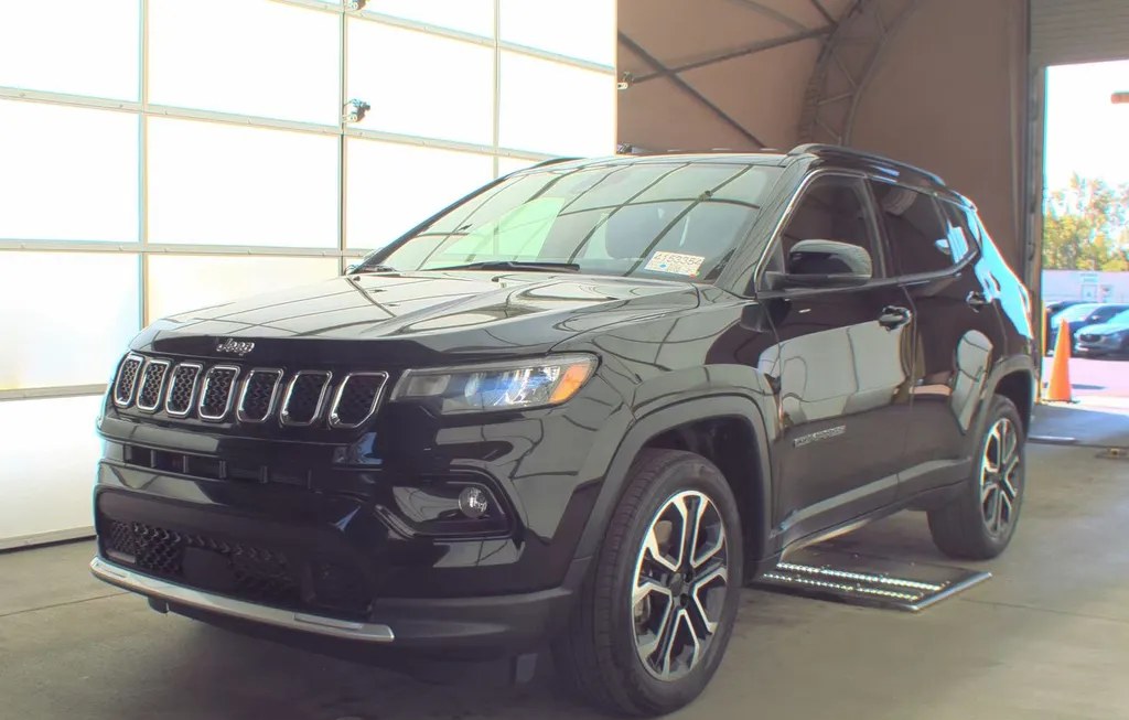 2023 JEEP COMPASS LIMITED - 1