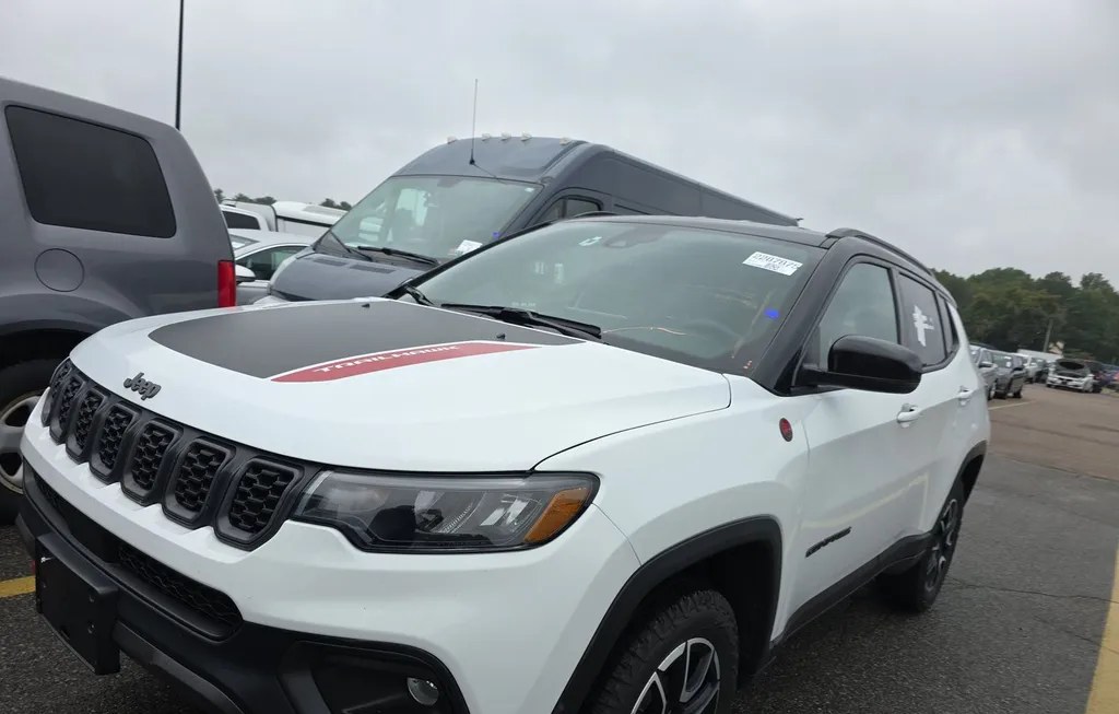 2024 JEEP COMPASS TRAILHAWK - 1